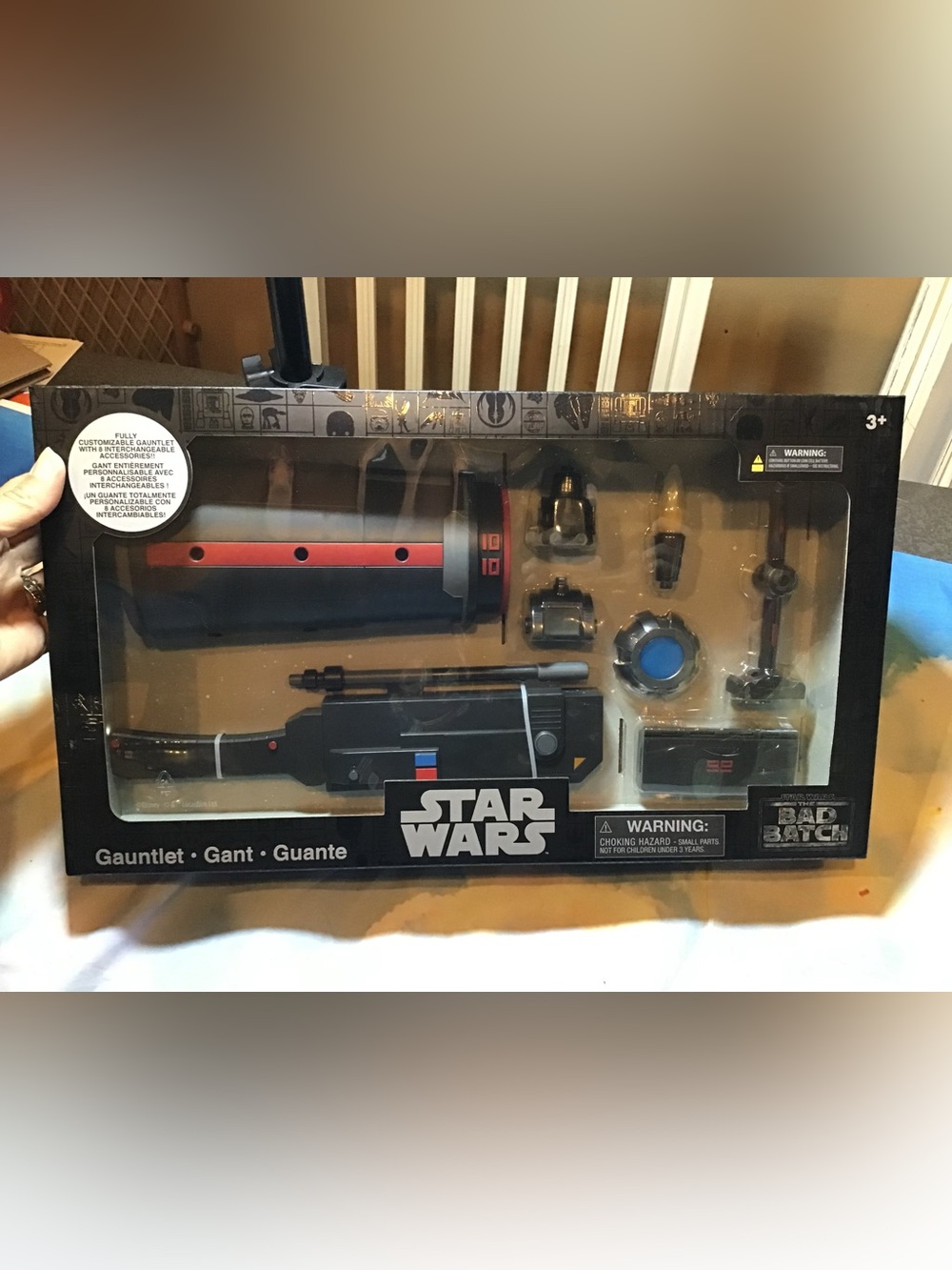 Disney parks exclusive Star Wars the bad batch light up gauntlet set -new